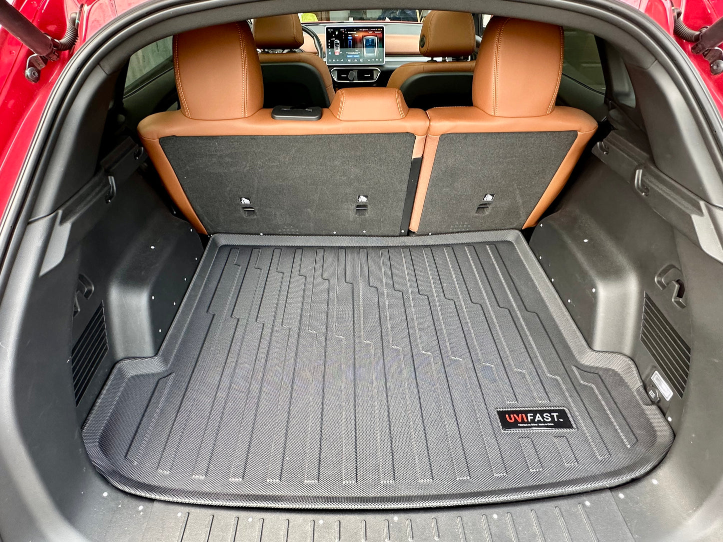 VINFAST VF8 - Trunk mat